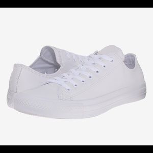 Converse
Chuck Taylor® All Star® Leather Ox